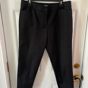 Liz Claiborne size 14 black capri